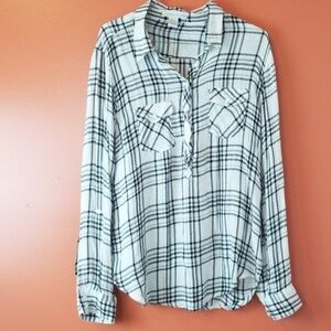 MADISON & Monroe plaid button down popover shirt